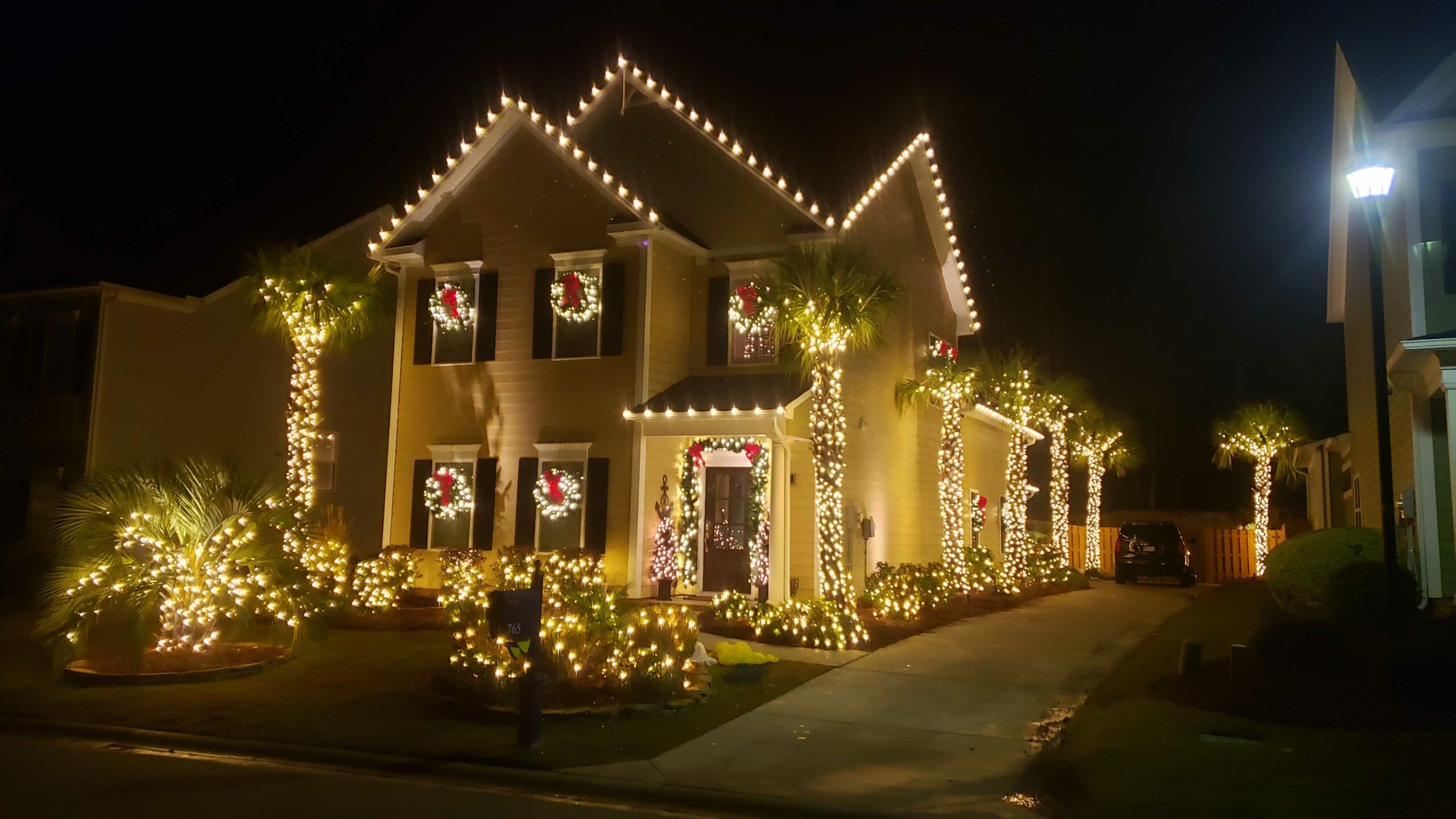 Holiday Lighting Installation Services